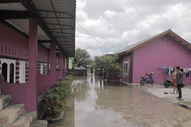 Banjir Rob, Warga Khawatir Buaya Masuk ke Permukiman