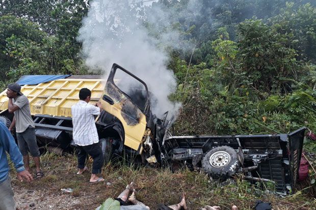 12 Orang Tewas, Polisi Tahan Sopir Truk Semen yang Tabrak Pikap