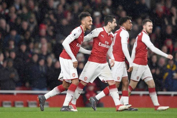 Arsenal Menang Telak, Aubameyang Cetak Gol Berbau Offside