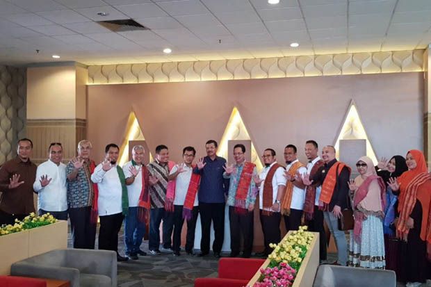 Pengurus DPD AMPHURI Sumatera Bagian Utara Dilantik
