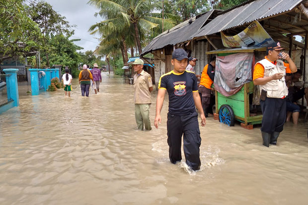Korban Banjir di Pemalang Jatuh Sakit dan Kesulitan Bahan Makanan