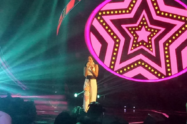 Marion Taklukan Lagu Andien di TOP10 Indonesian Idol