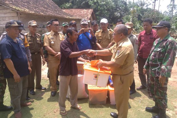Pemkab Lampung Timur Salurkan Bantuan Korban Puting Beliung