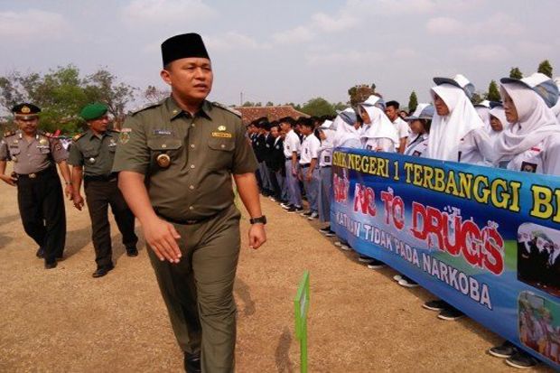 Jadi Tersangka, Bupati Lampung Tengah Ditahan di Rutan KPK