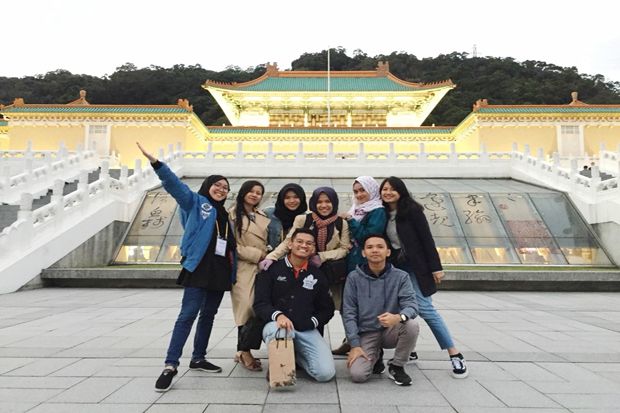 Delapan Mahasiswa UGM Ikuti Winter Camp 2018 di Taiwan