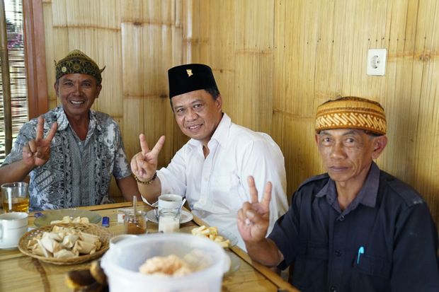 Kang Anton Didukung Masyarakat Kampung Naga
