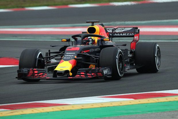 Daniel Ricciardo Pimpin Catatan Waktu Sementara di Ujicoba Barcelona