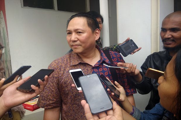Pria Ini Borong Lelang Koleksi Pribadi Pejabat hingga Rp58,5 Juta