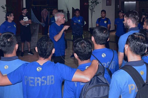 Pelatih Persib Resah, Jadwal Liga 1 2018 Belum Pasti