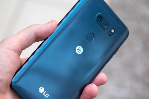 Pekan Ini LG V30 Plus Morrocan Blue Beredar di Indonesia