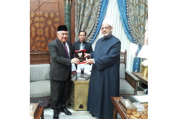 Utusan Khusus Presiden Jokowi Temui Grand Syaikh Al-Azhar
