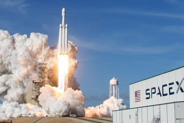 SpaceX  Uji Coba Penerbangan ke Mars