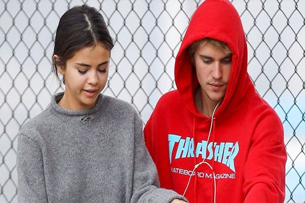 Jaga Jarak, Justin Bieber-Selena Gomez Tetap Berhubungan Baik