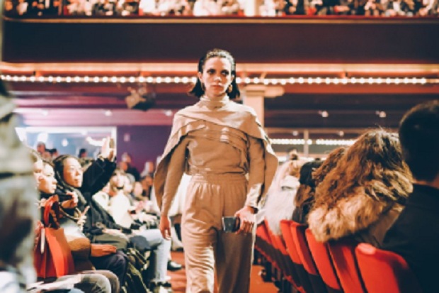 Sukses di Paris Fashion Week, Honor Siap Sapa Indonesia
