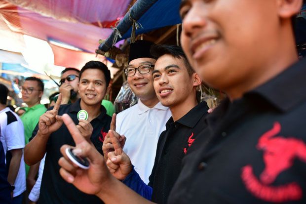 Didatangi Ridwan Kamil, Pedagang di Cisarua Bogor Keluhkan Kondisi Pasar Semrawut