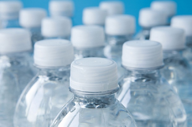 WHO Teliti Temuan Mikroplastik Dalam Air Minum Kemasan