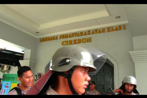 Polisi Masih Jaga Lapas Kesambi Cirebon