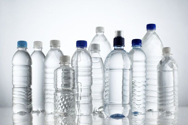 Botol Plastik yang Dipakai Berulang Kandung 300.000 Bakteri
