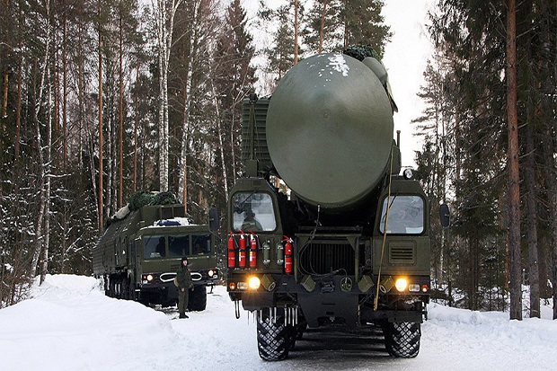Kerahkan 10.000 Tentara, Rusia Tes ICBM Yars Terbaru