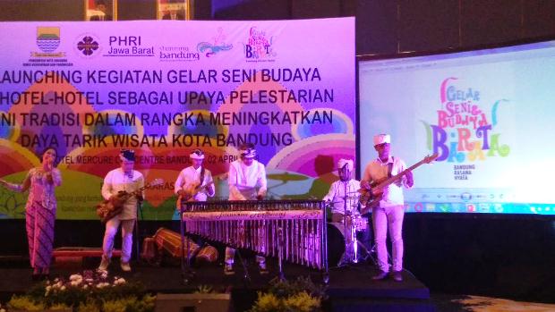 Hotel di Bandung Diwajibkan Gelar Pertunjukan Seni Budaya