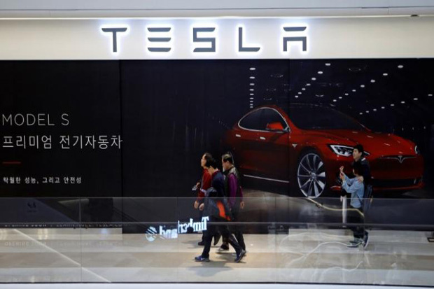 Baut Mudah Berkarat, Tesla Panggil Balik Model S