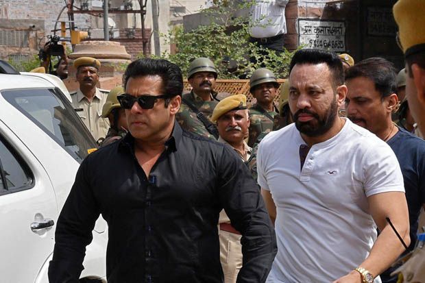 Buru Hewan Langka, Salman Khan Divonis 5 Tahun Penjara