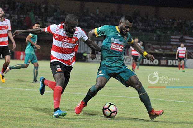 Madura United Cukur Sriwijaya FC, Hasil Imbang Sapa Bhayangkara FC