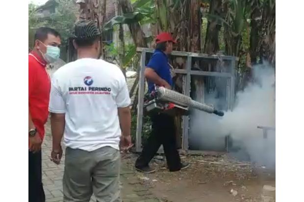 Perindo Asapi Ratusan Rumah di Perkampungan Kota Semarang