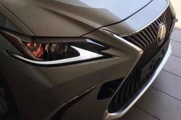 Lexus ES Facelift 2018 Mulai Kebelet Tampil