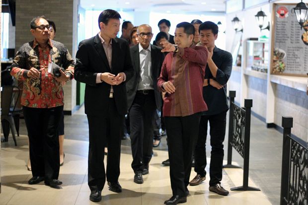 Menteri Komunikasi, Informasi dan Kesehatan Singapura Belajar dari HT