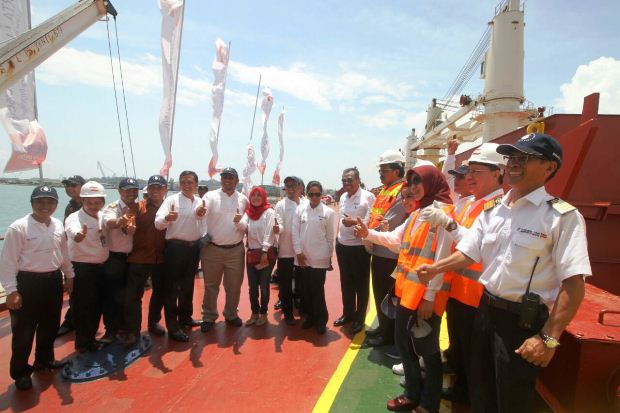 Menteri Rini Resmikan MV Dharma Lautan Intan Milik Djakarta Lloyd