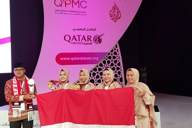 Empat Santri Indonesia Juara Debat Internasional di Qatar