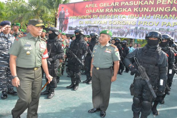 Jokowi Kunjungi Kota Sorong, Pengamanan Bandara DEO Diperketat