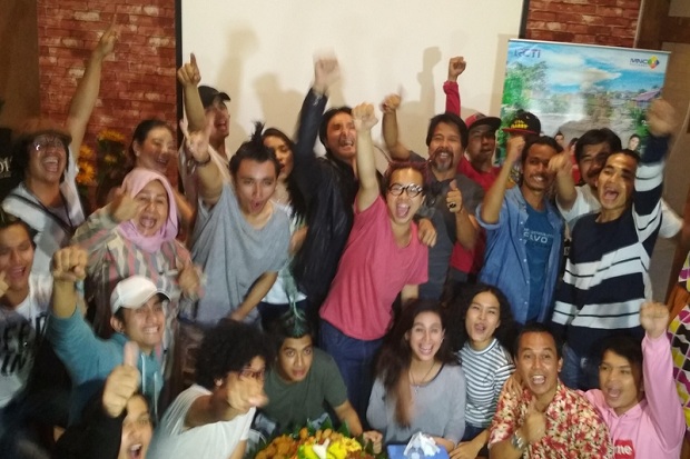 Tayang Perdana, Ini Keseruan Nobar Sinetron APACE Bersama Warga Bogor