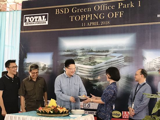 Sinar Mas Land Topping Off Proyek BSD Green Office Park 1