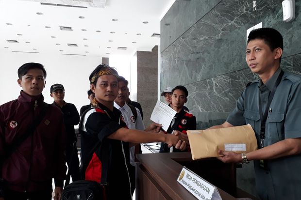 Vonis Bebas Bos Pasar Turi Bocor, Hakim PN Surabaya Dilaporkan ke MA