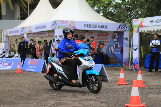 Mengenal Langsung Motor Blue Core Yamaha di BYMS Cirebon !