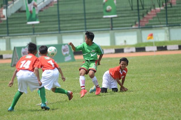 Hari Pertama MILO Football Championship di Bandung Berlangsung Seru