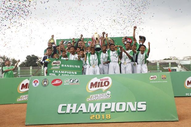 SDN Conggeang 1 Sumedang Juara di MILO Football Championship Bandung 2018