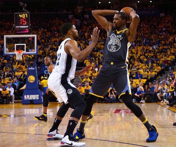 Warriors Lanjutkan Dominasi atas Spurs di Babak Playoff
