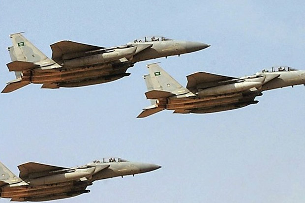 Serangan Udara Koalisi Saudi Hantam Mobil Sipil, 20 Tewas