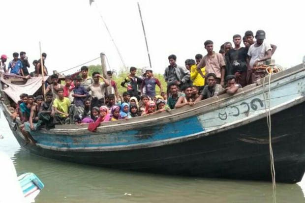 Sepekan Terapung di Laut, 79 Pengungsi Rohingya Terdampar di Kuala Raja
