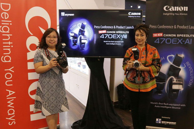 Canon Luncurkan Speedlite Pertama di Dunia dengan Auto Intelligent Bounce