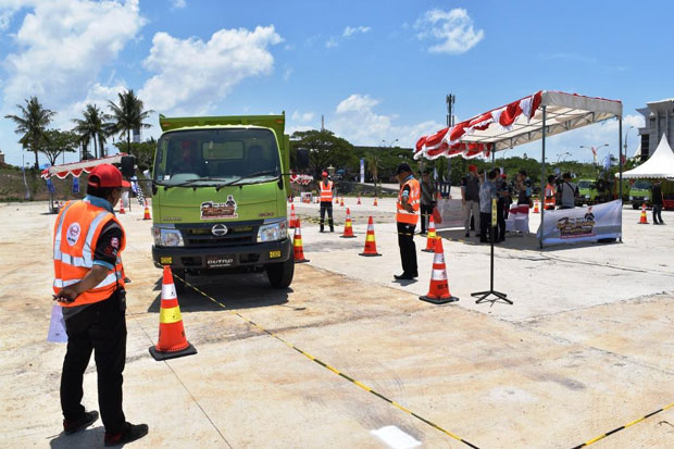 Hino Safety Driving Competition Tiba di Bengkulu