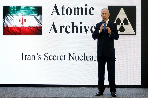 PM Netanyahu Tunjukkan Slide Iran Bikin Bom Nuklir