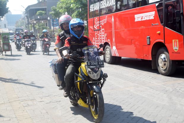 Duo Bikers HCSTI Chapter Bekasi Singgah di Semarang