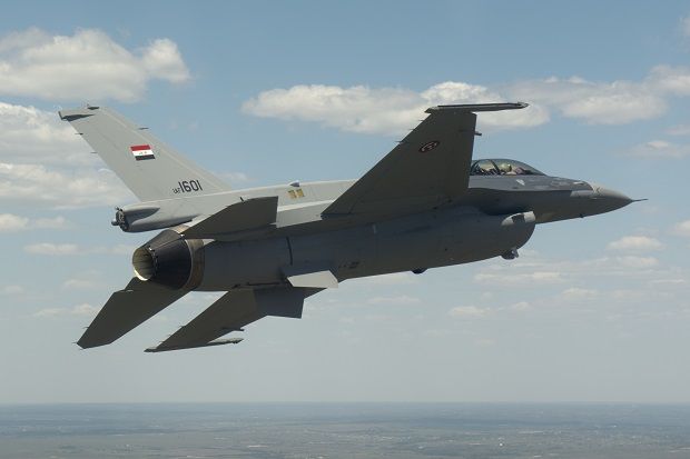 Jet Tempur Irak Bombardir Basis ISIS di Suriah