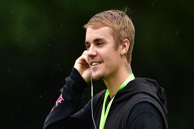 Justin Bieber Kecam Selebritas yang Glamor di Media Sosial