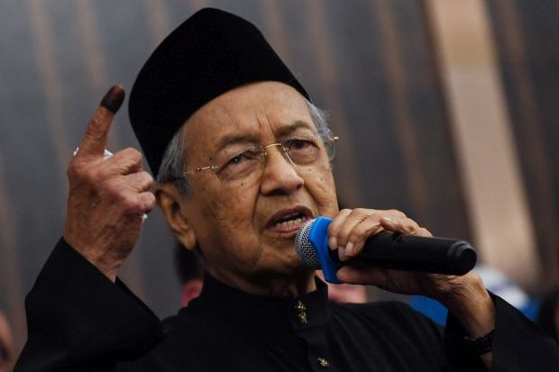 Gebrakan Mahathir: Sikat Koruptor, Ancam Singkirkan Kroni-kroni Najib