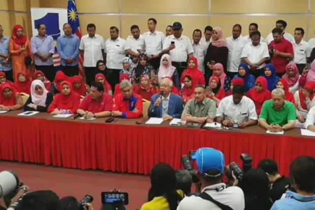 Kalah Pemilu, Najib Mundur sebagai Presiden UMNO dan Barisan Nasional